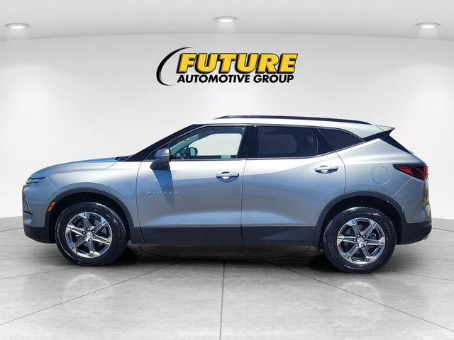 Used 2023 Gray Chevrolet LT image 6
