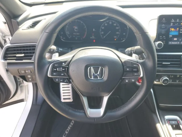 Used 2021  Honda Sport image 16