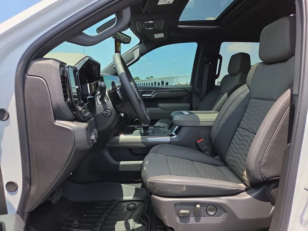 New 2026 Summit White Chevrolet ZR2 image 12