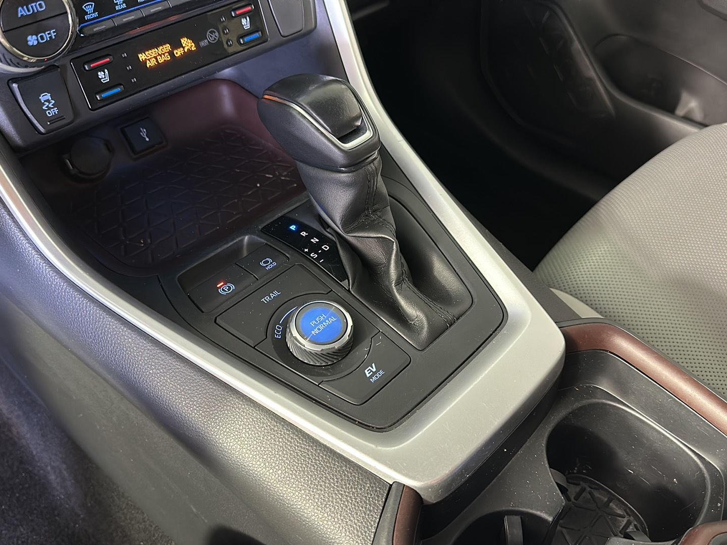 Used 2020 Magnetic Gray Metallic Toyota Limited image 20