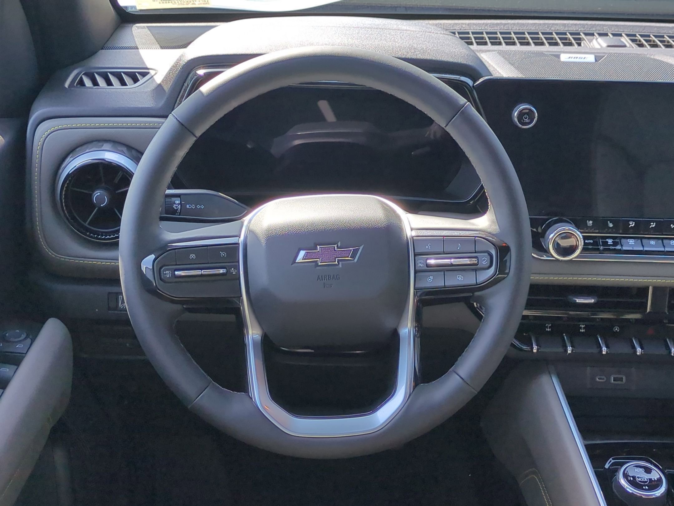 2026 Chevrolet Colorado ZR2 - Photo 13