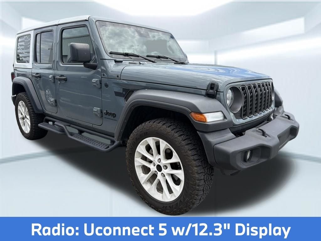 Used 2024 Gray Jeep Sport S image 4