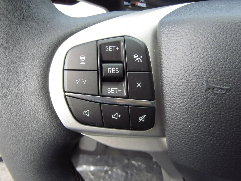 New 2026 Agate Black Metallic Ford Active image 24