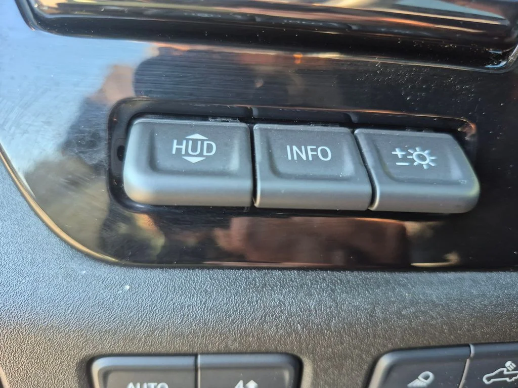 Used 2025 Gray Chevrolet ZR2 image 22