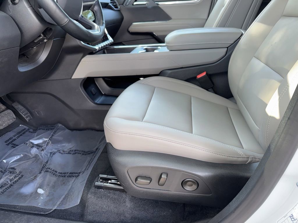 Used 2026 Summit White GMC Elevation image 19