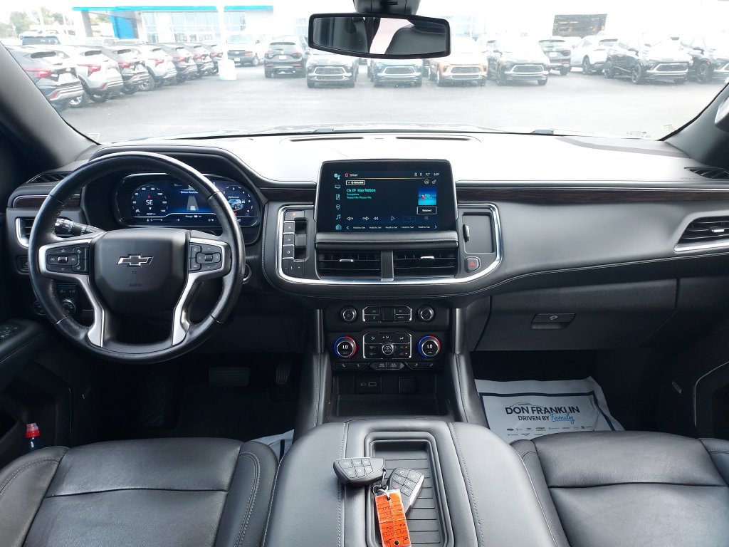 Used 2022 Black Chevrolet Z71 image 15