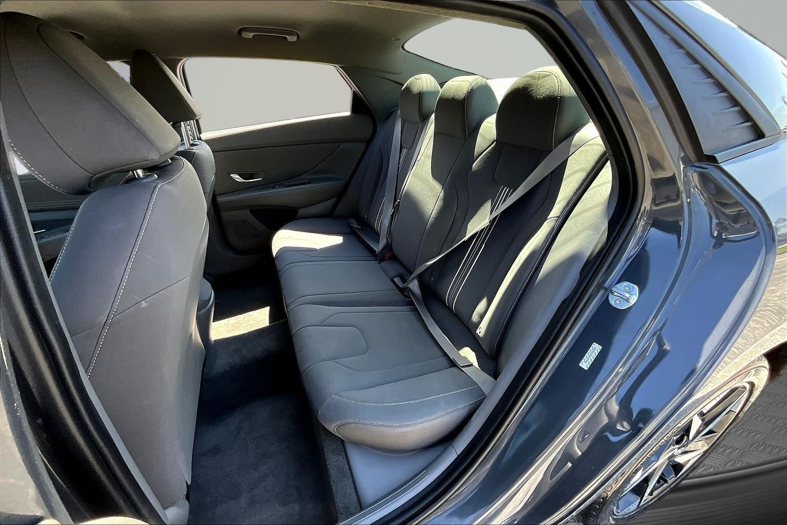 Used 2023 Gray Hyundai SEL image 19
