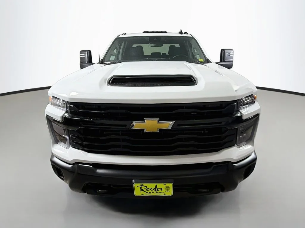 2026 Chevrolet Silverado 2500 HD Work Truck - Photo 2