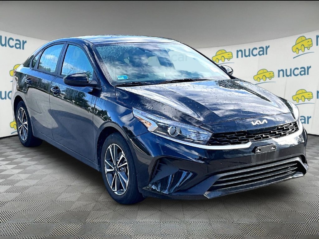 Used 2023 Black Kia LXS image 1