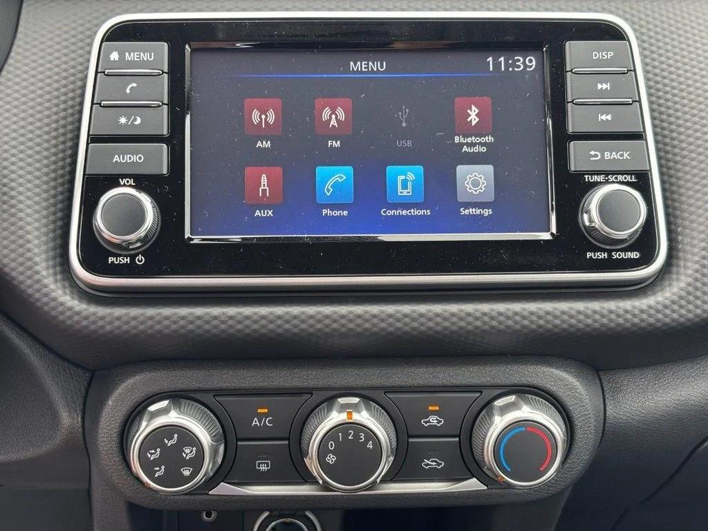 2025 Nissan KICKS PLAY Base - Photo 14