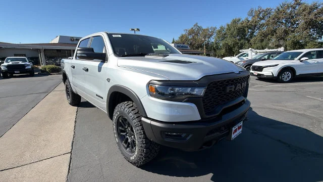 New 2027 Silver Zynith Exterior Paint RAM Rebel image 2