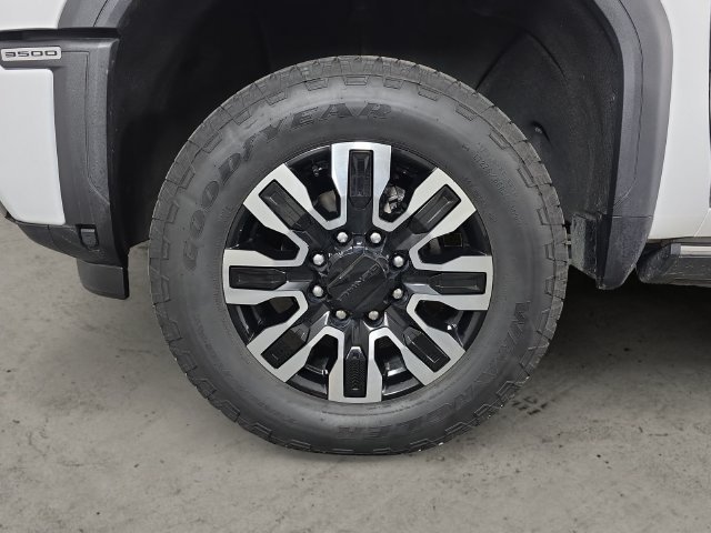Certified Used 2025 Summit White GMC Denali Ultimate image 9