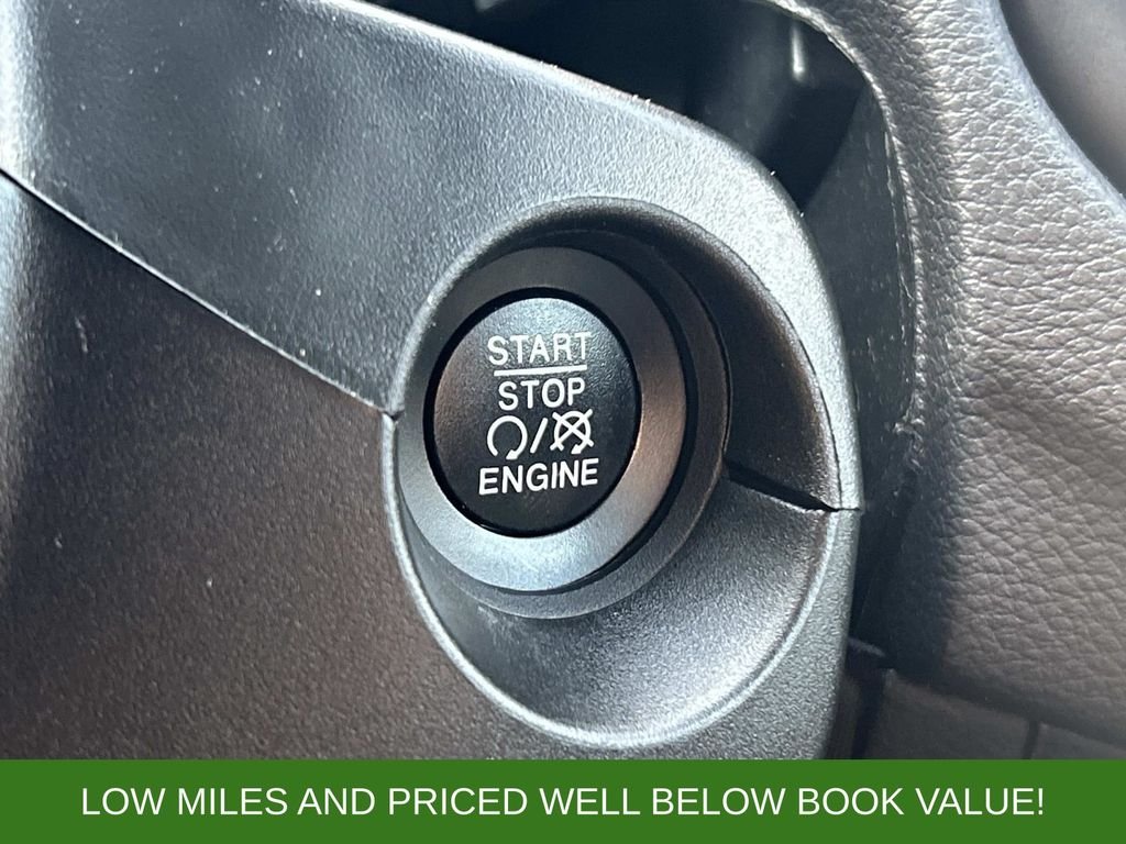 Used 2018 Gray Jeep Latitude image 24