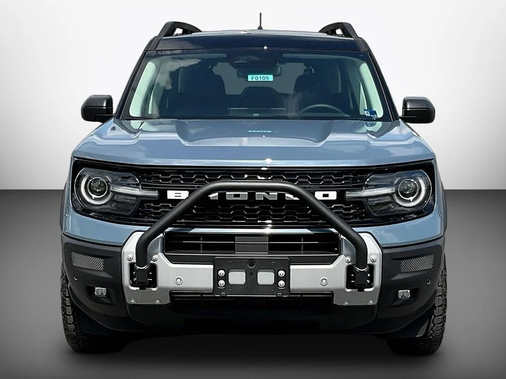 New 2026 Azure Gray Metallic Tri-Coat Ford Outer Banks® image 15