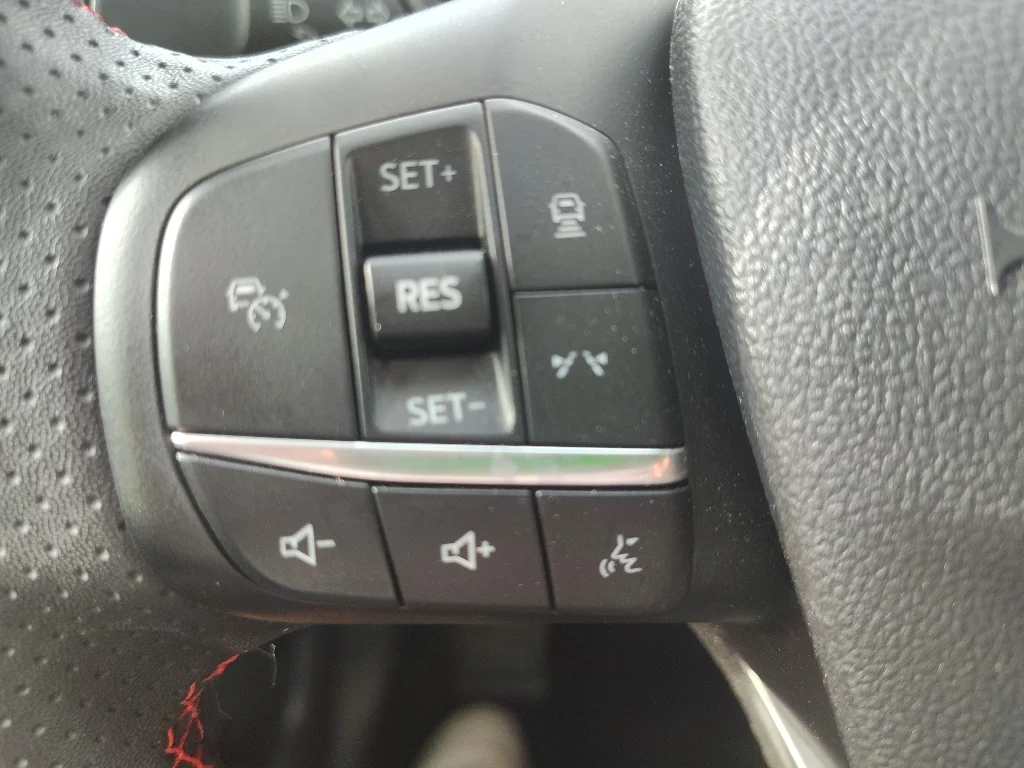 Used 2025 Agate Black Metallic Ford ST-Line image 16