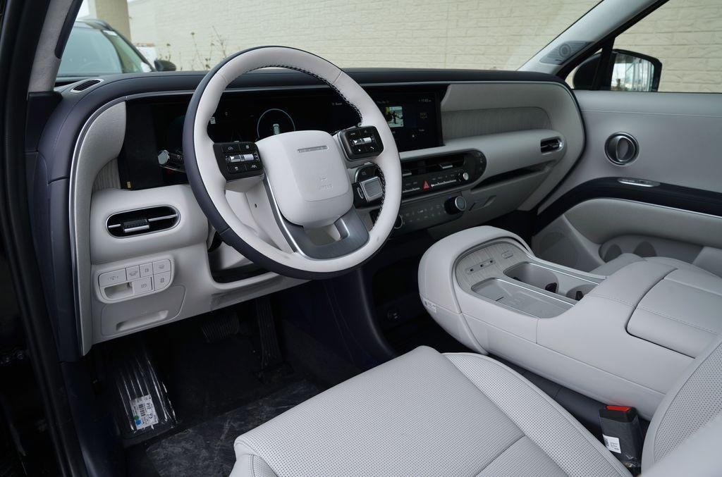 New 2026 Abyss Black Pearl Hyundai Calligraphy image 14