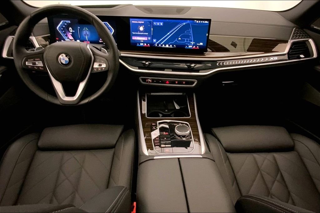 Used 2026 Black Sapphire Metallic BMW  image 16