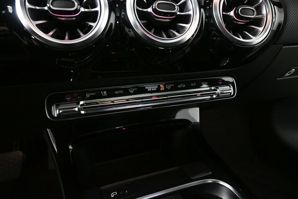 Used 2022 Black Mercedes-Benz CLA 250 image 14