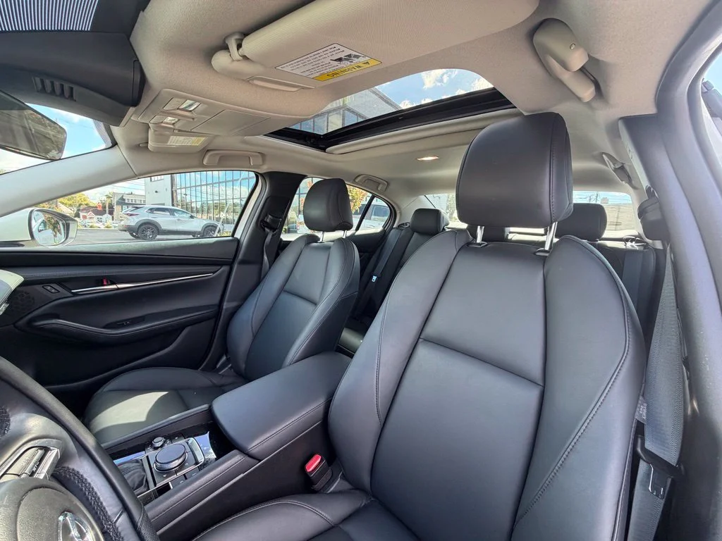 Certified Used 2023 White Mazda 2.5 S Preferred Package image 9