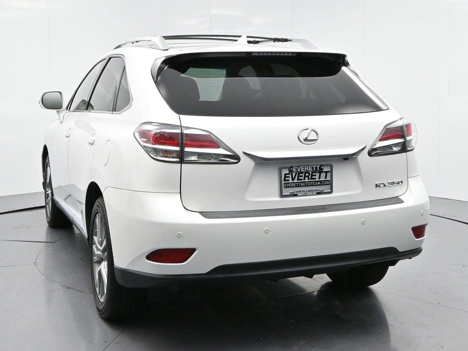 Used 2015 Starfire Pearl Lexus Base image 6