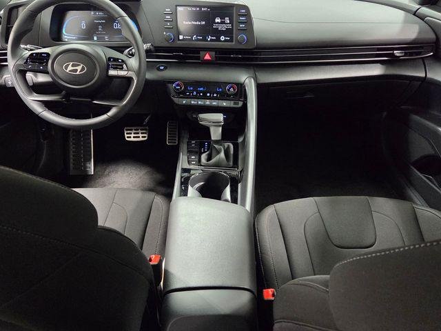 New 2026 White Hyundai SEL Sport Premium image 8