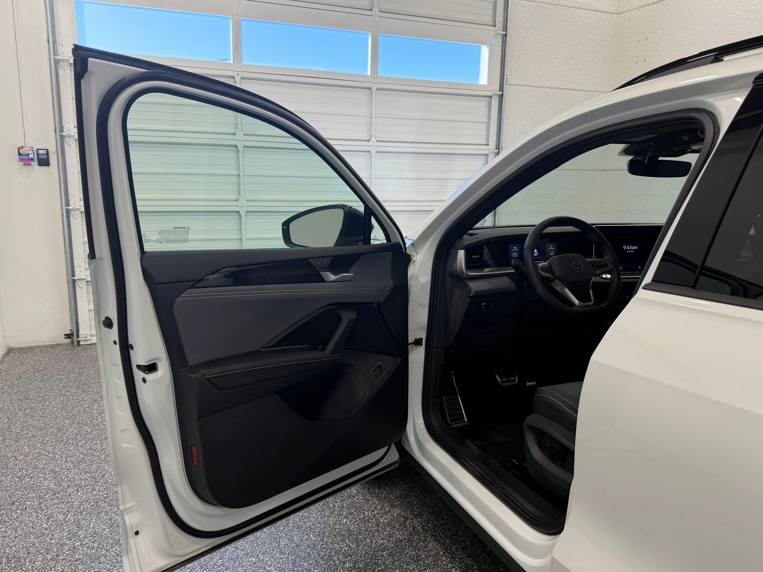 New 2026 White Volkswagen 2.0T SE R-Line Black image 19