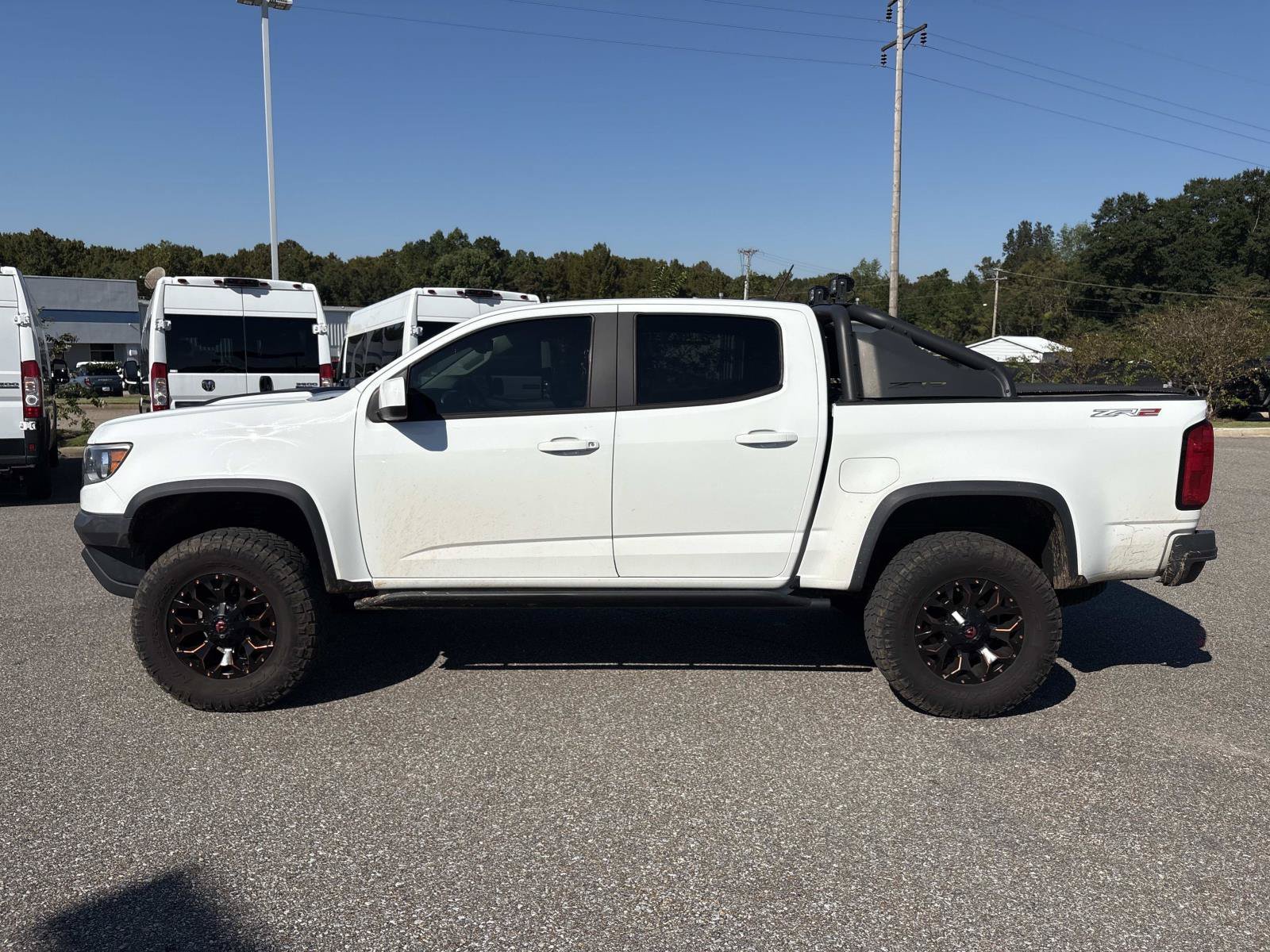 Used 2019 Summit White Chevrolet 4WD ZR2 image 9