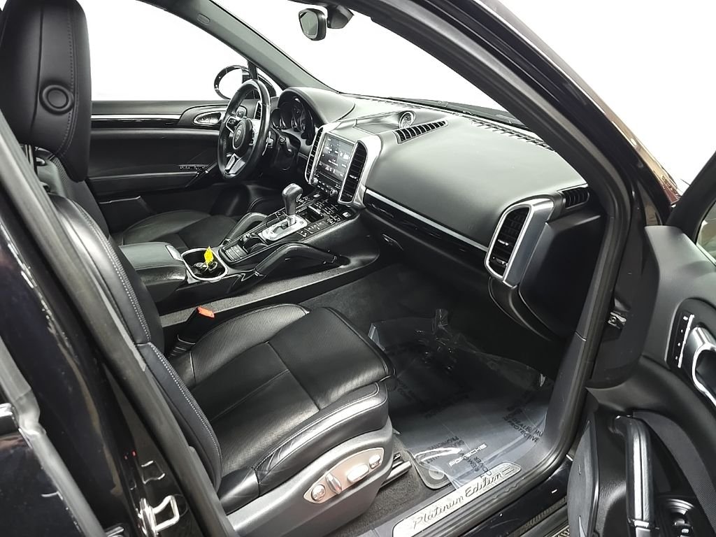Used 2017 Black Porsche Base image 16
