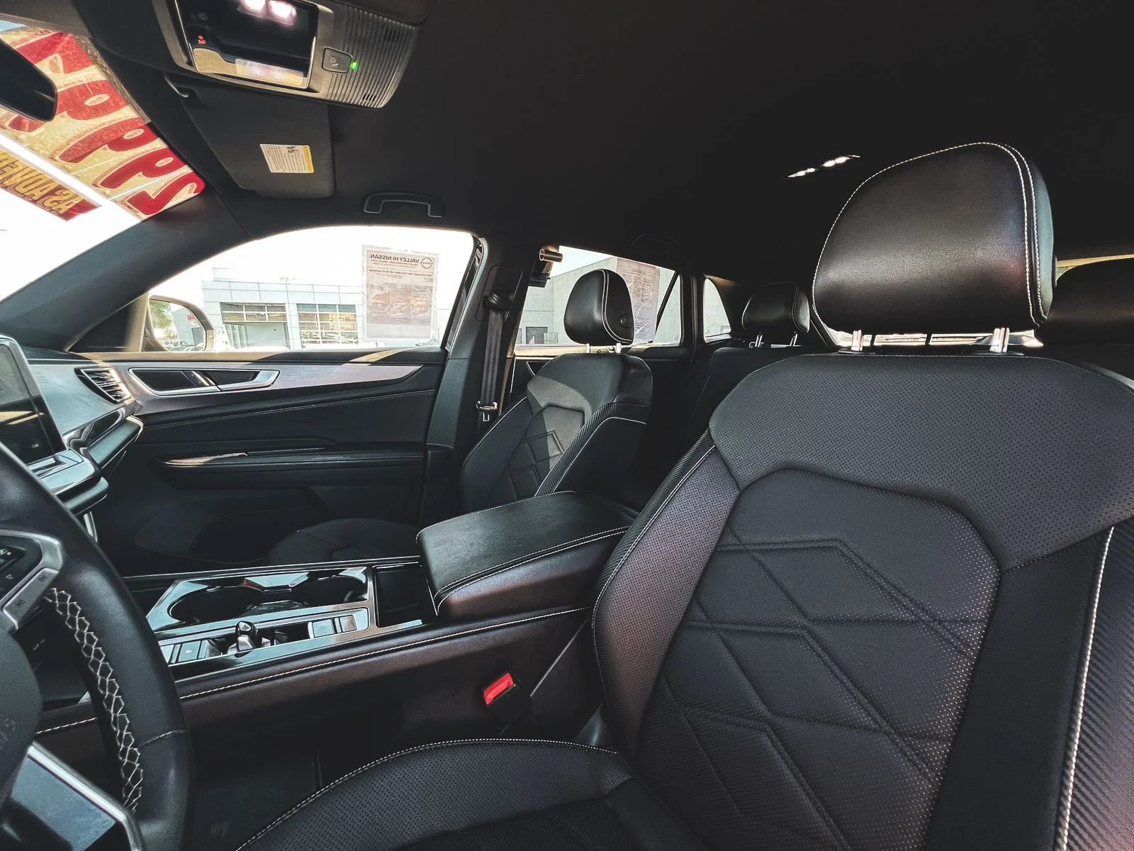 2024 Volkswagen Atlas Cross Sport SE w/Tech - Photo 14