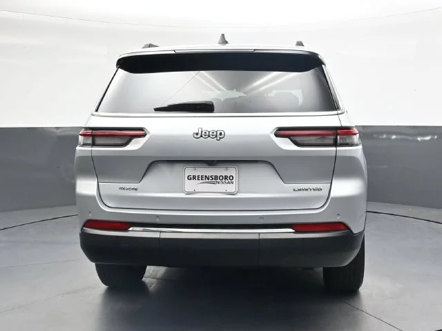 Used 2023 Silver Jeep Limited image 6