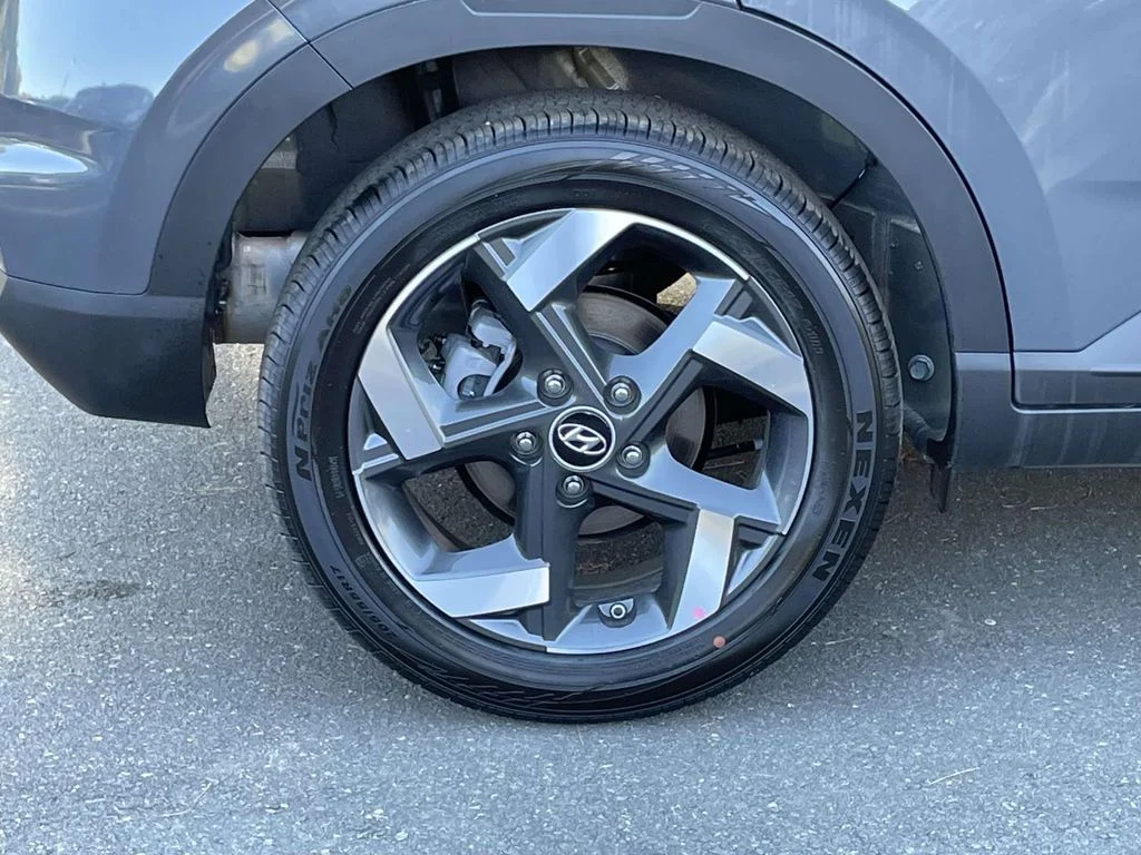 New 2026 Gray Hyundai SEL image 7