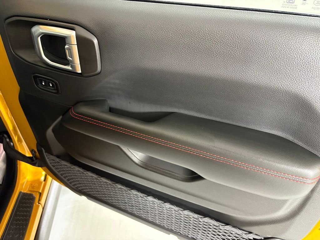 New 2026 Goldilocks Exterior Paint Jeep Rubicon X image 27