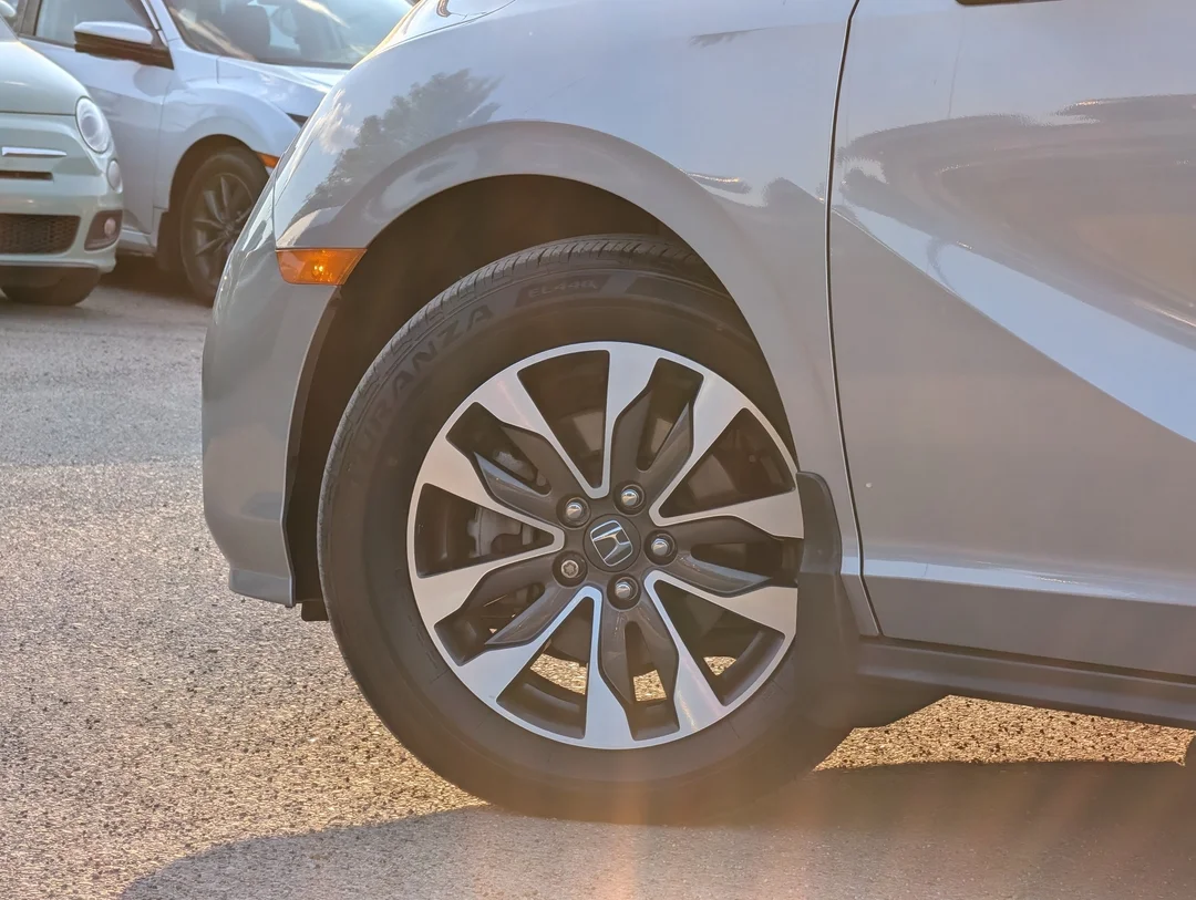 Certified Used 2022 Grey Honda EX-L NAV - - FWD - Power Sliding Doors & Liftgate - Sunroof - Leather - Heated Seats & More! image 9