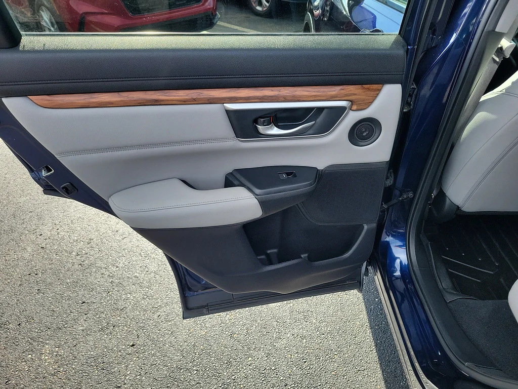 Certified Used 2022 Obsidian Blue Pearl Honda Touring image 13