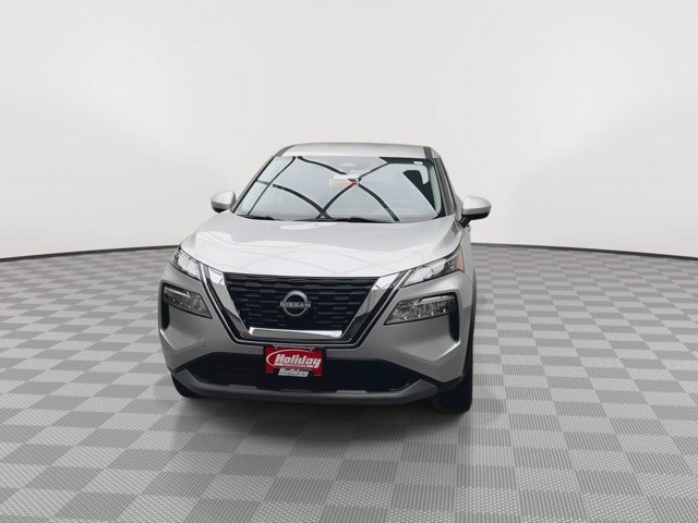 Used 2023 Brilliant Silver Metallic Nissan SV image 29