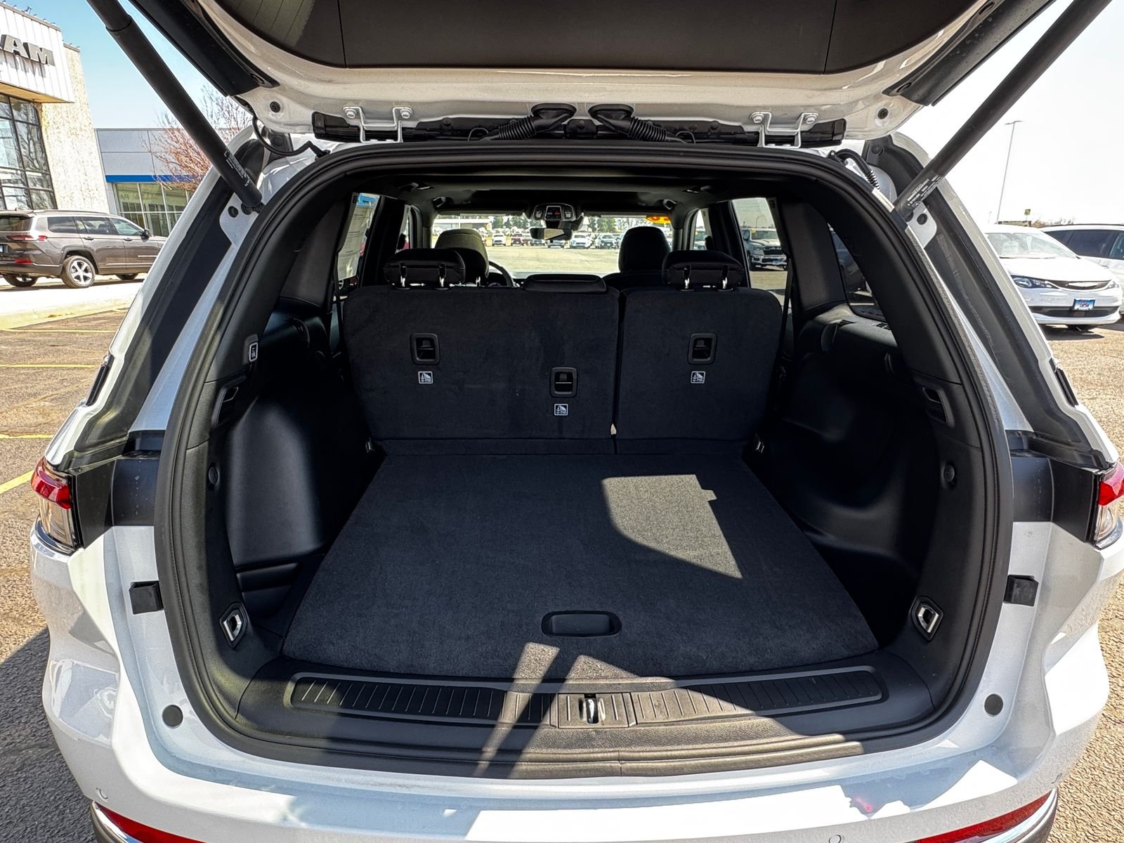 New 2026 Bright White Clearcoat JEEP Laredo X image 12