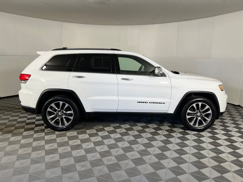 Used 2018 White Jeep Limited image 7