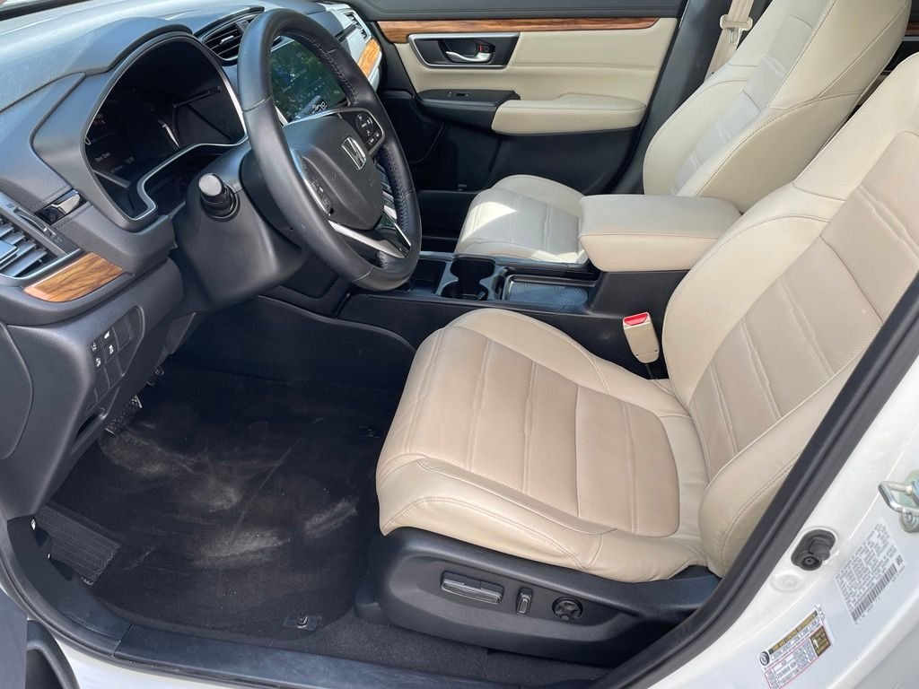 Used 2017 White Diamond Pearl Honda Touring image 16