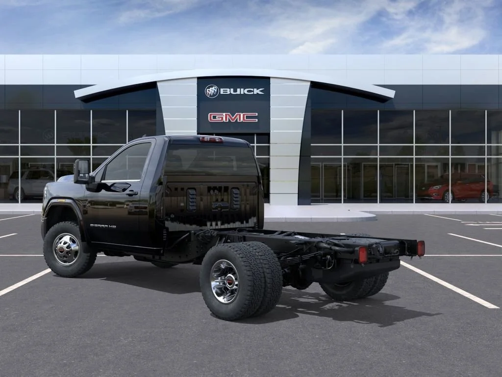 New 2026 Onyx Black GMC SLE image 3
