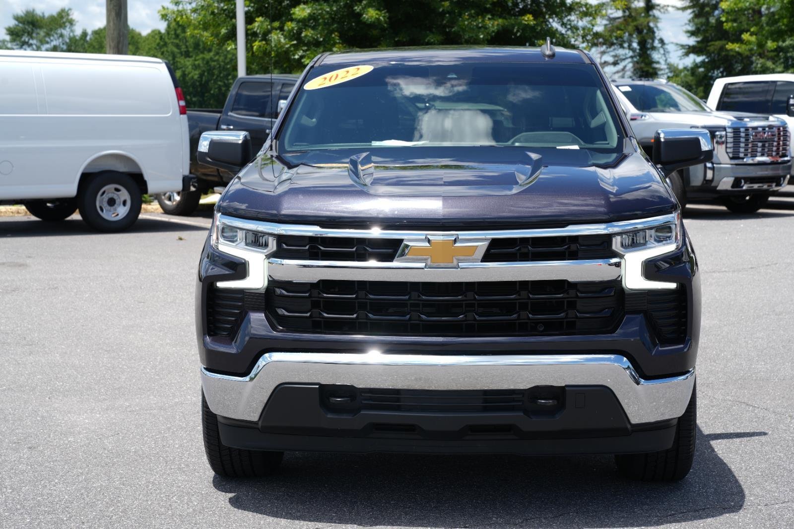 Used 2022 Dark Ash Metallic Chevrolet LT (2FL) image 2