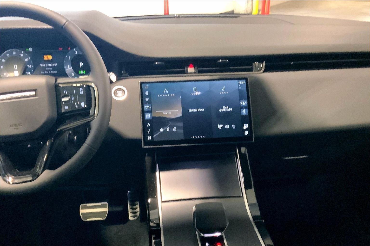 2026 Land Rover Range Rover Evoque Dynamic SE - Photo 6