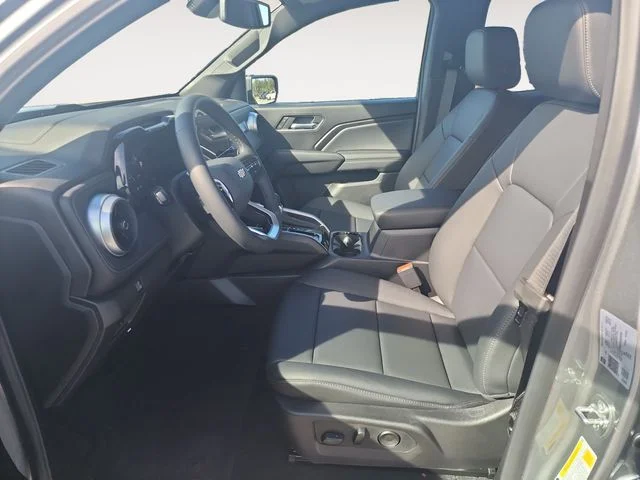2026 Chevrolet Colorado LT - Photo 9