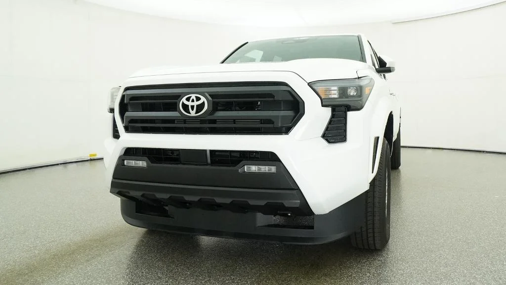 New 2026 Ice Cap Toyota SR5 image 45