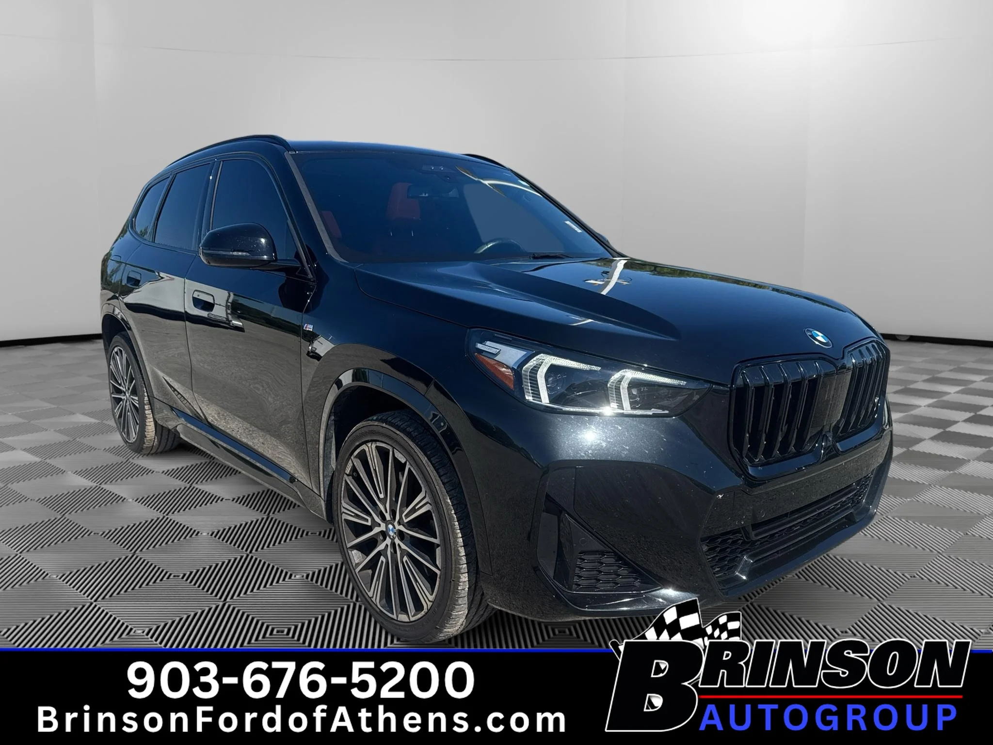 Used 2023 Black Sapphire Metallic BMW xDrive28i image 3