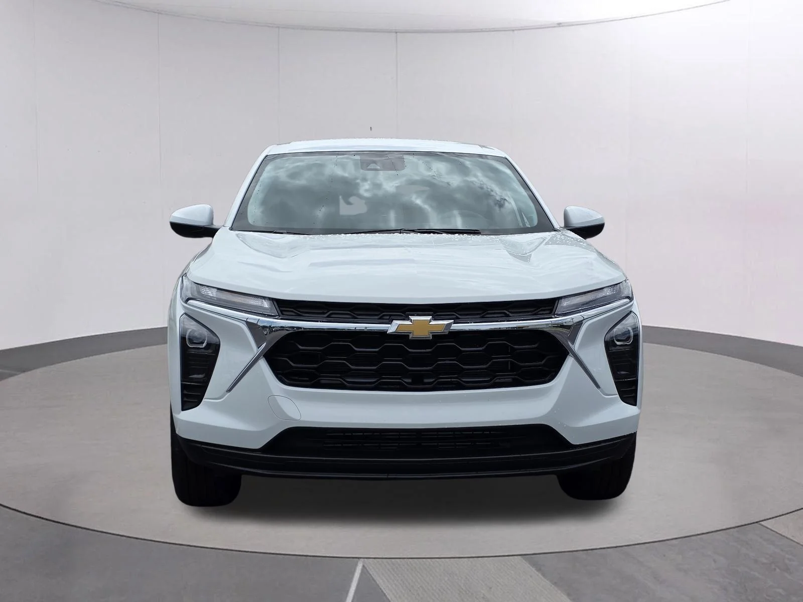 Used 2026 Summit White Chevrolet LS image 2