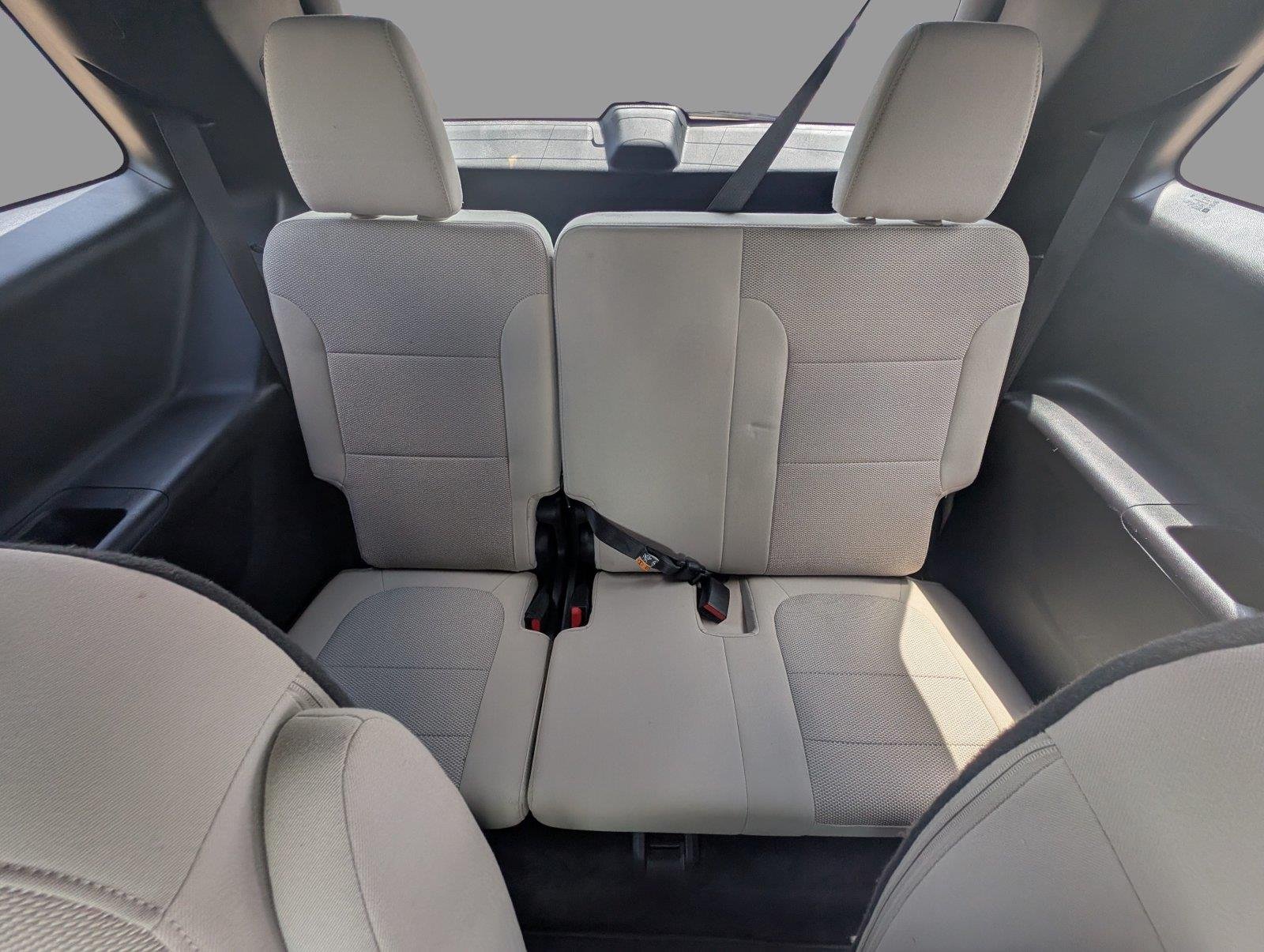 Used 2023 RADIANT RED TINTCOAT Chevrolet LT Cloth image 36
