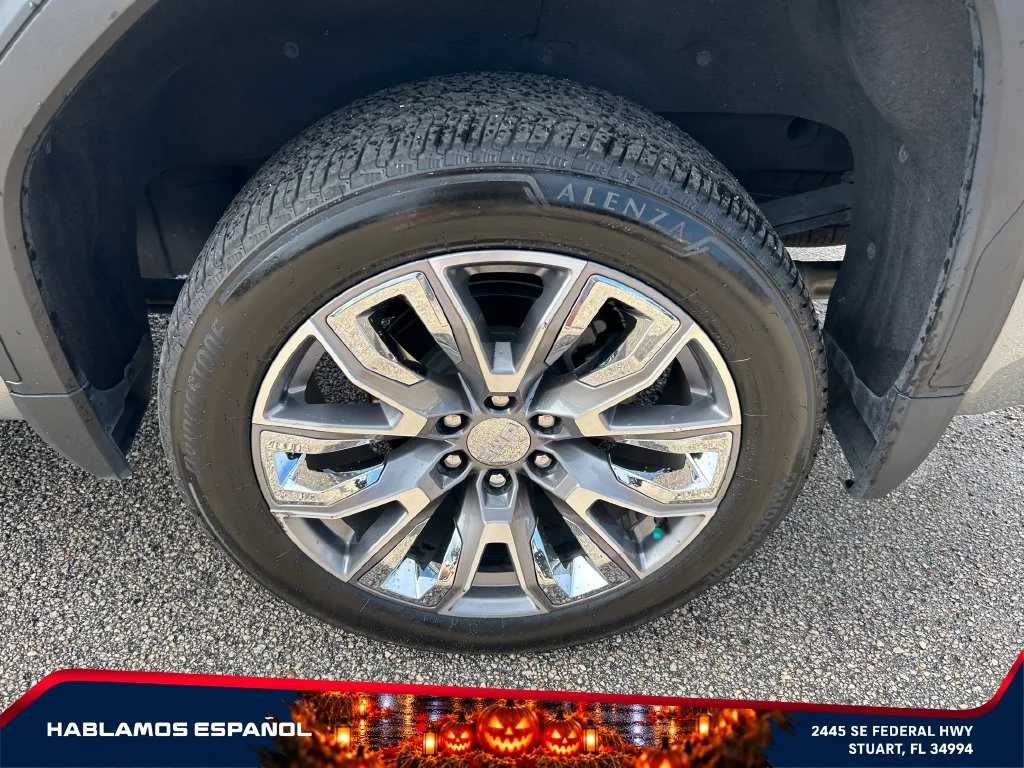 Used 2024 Sterling Metallic GMC Denali image 9