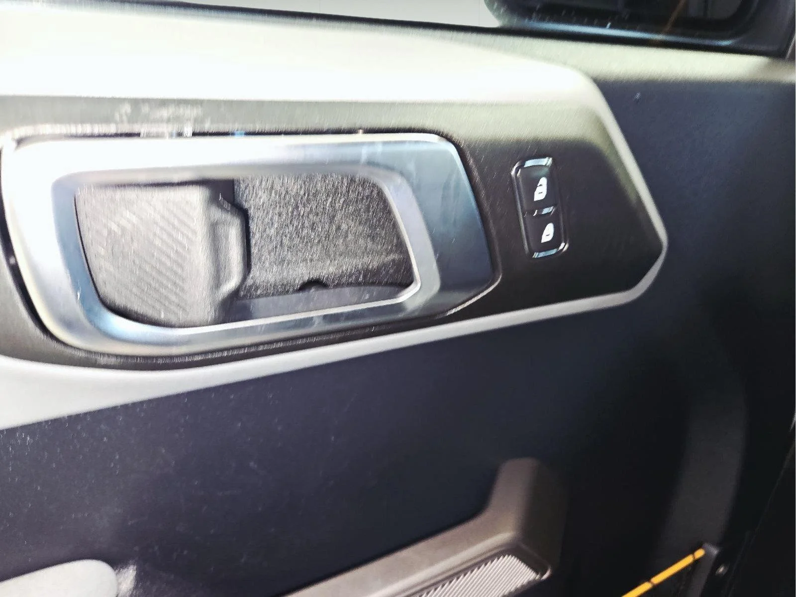 Used 2022 Cactus Gray Ford Badlands Advanced image 12