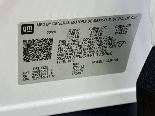 New 2027 Summit White Chevrolet LT image 32