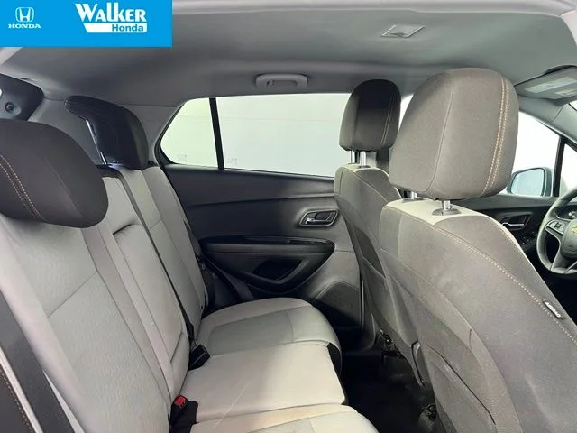 Used 2022 Silver Chevrolet LS image 32